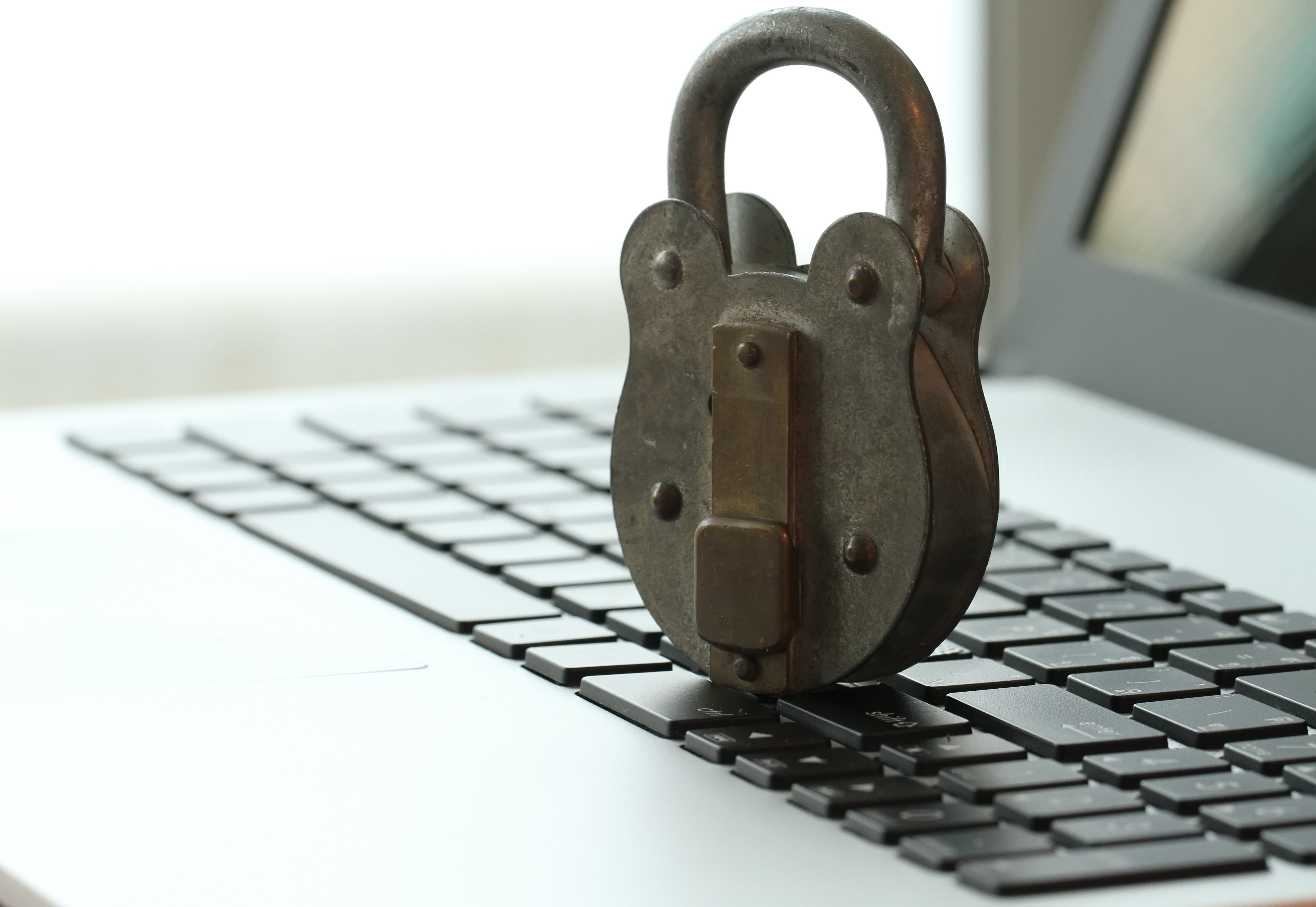 Для чего нужен rusty padlock key. Замок безопасный интернет